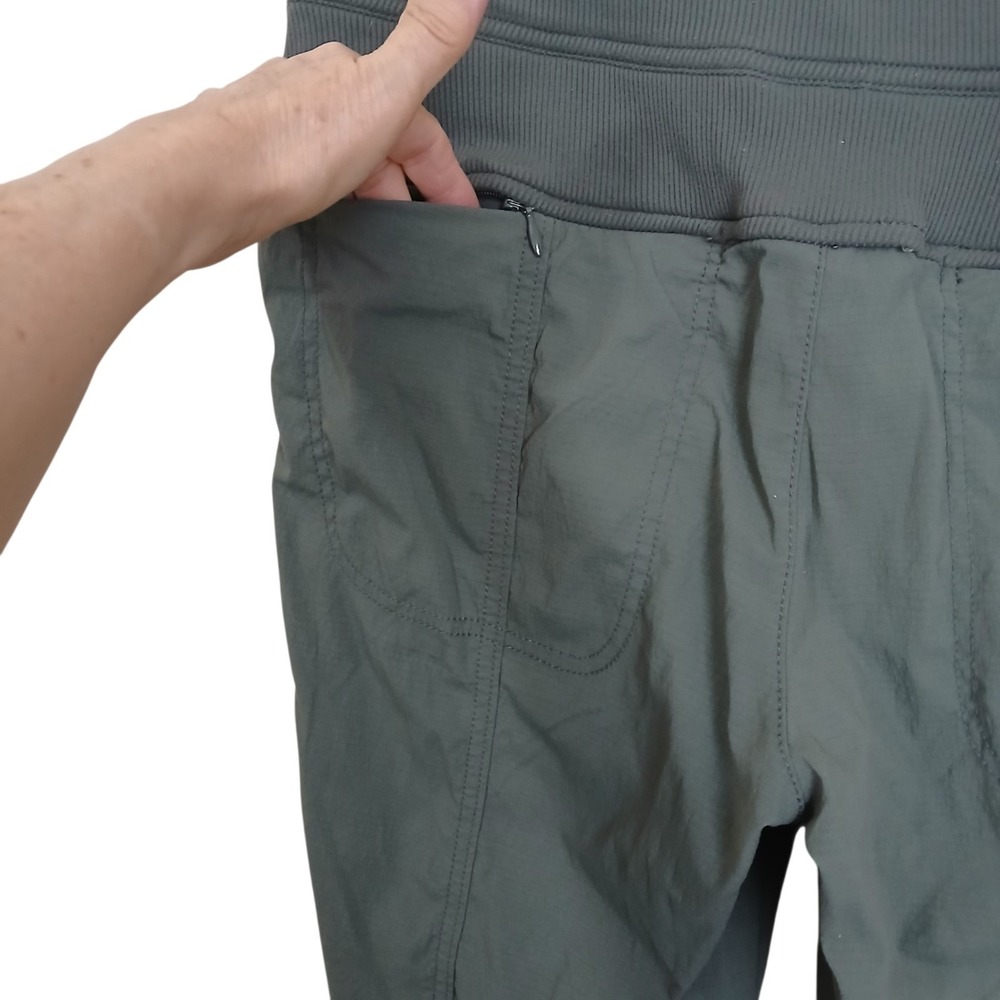 Athleta Size 12 GreenWomen's Technical Hiking Pants / Outdoor Utility Pants - Picture 6 of 13